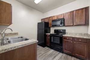 featured image of 970 W Yellowjacket Ln