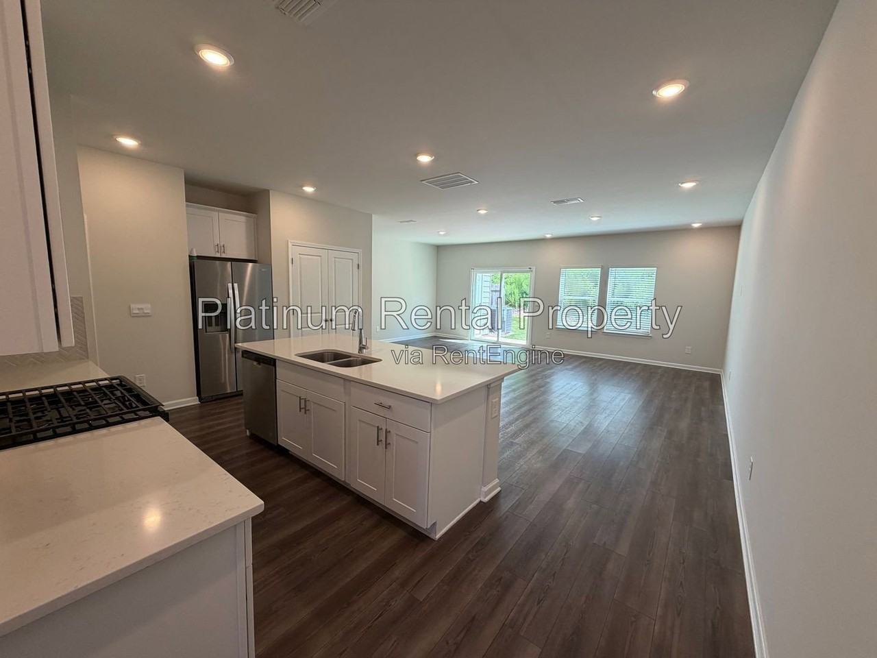 337 Timberland Ave - Photo 4 of 37