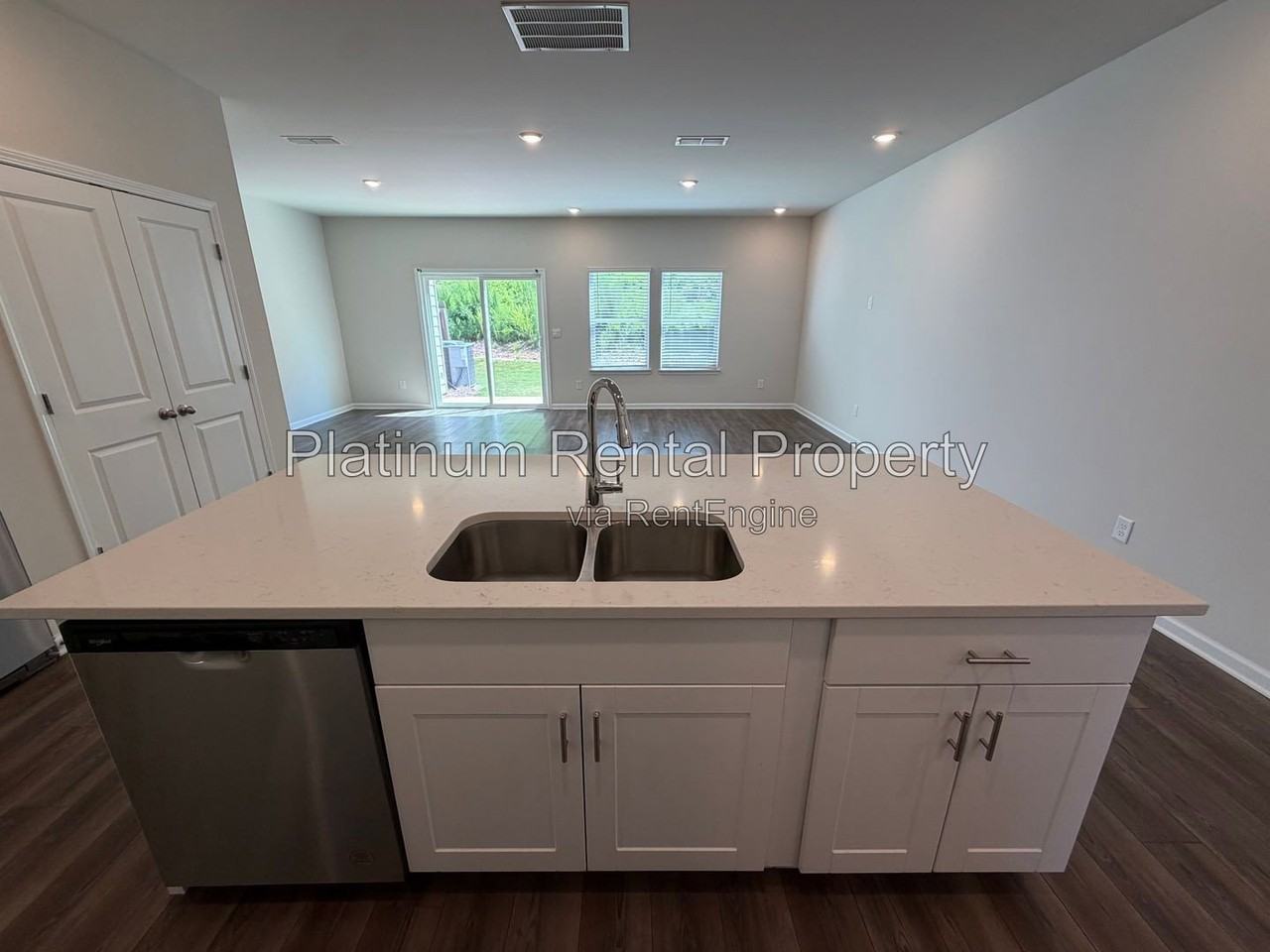 337 Timberland Ave - Photo 5 of 37