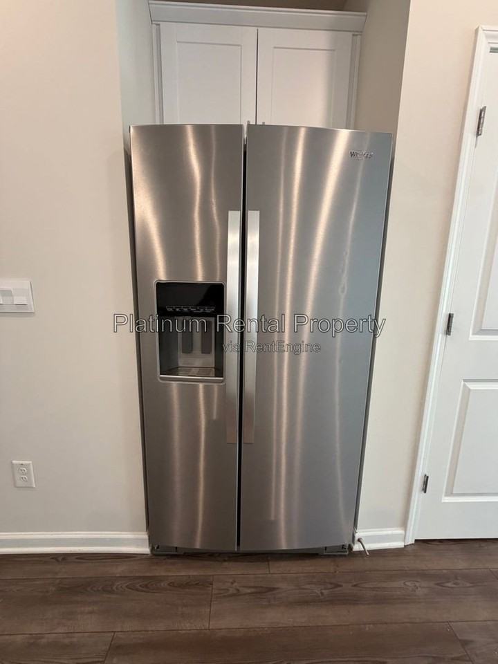 337 Timberland Ave - Photo 6 of 37