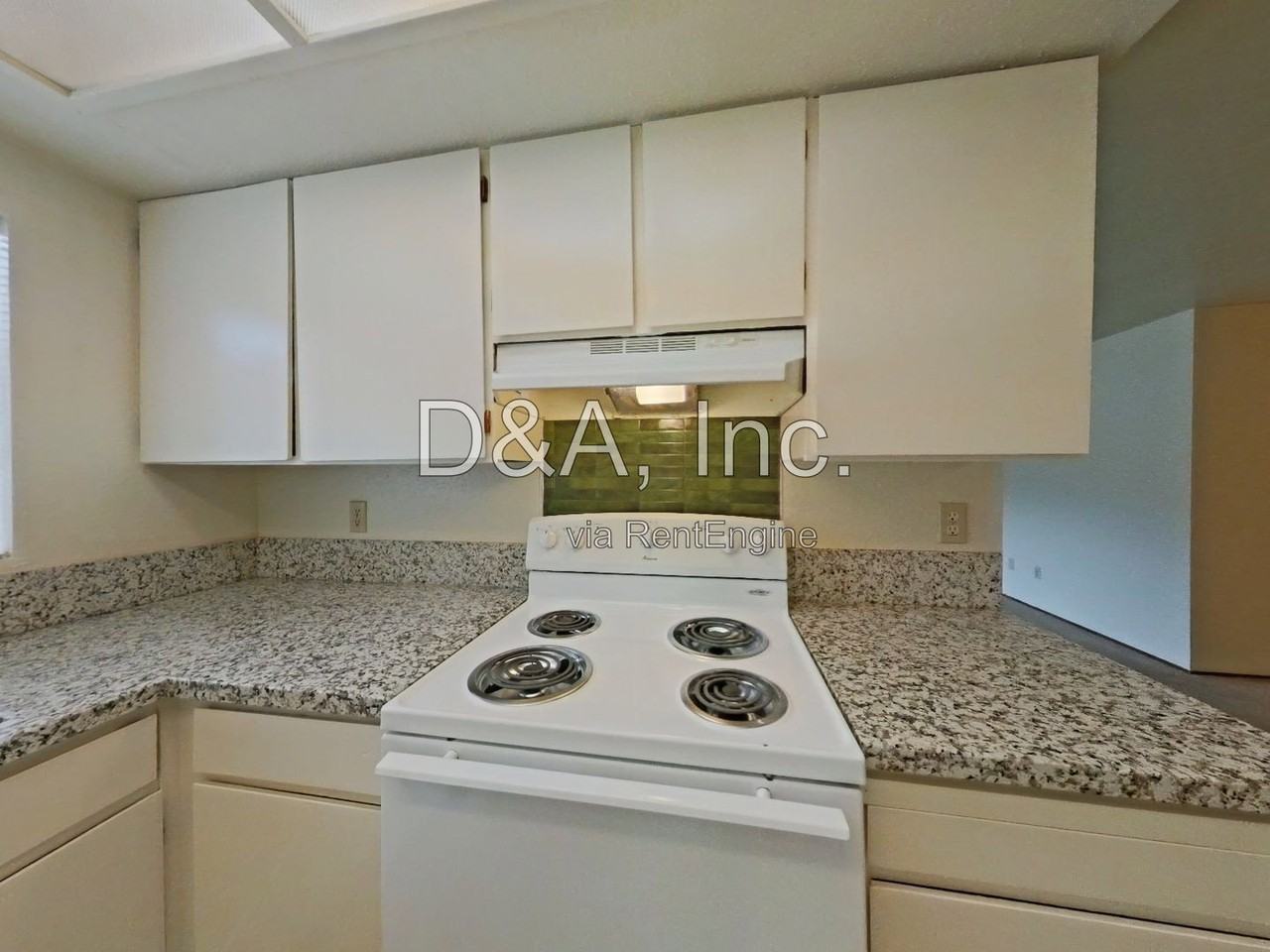 1150 Nw Walnut Blvd - Photo 6 of 18