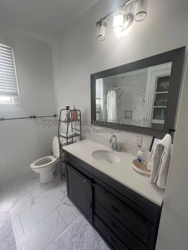 1417 Audubon St - Photo 7 of 9