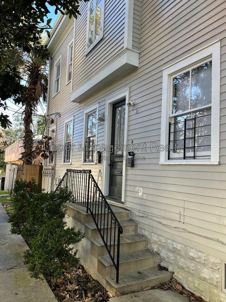7214 Oak St - Photo 2 of 13
