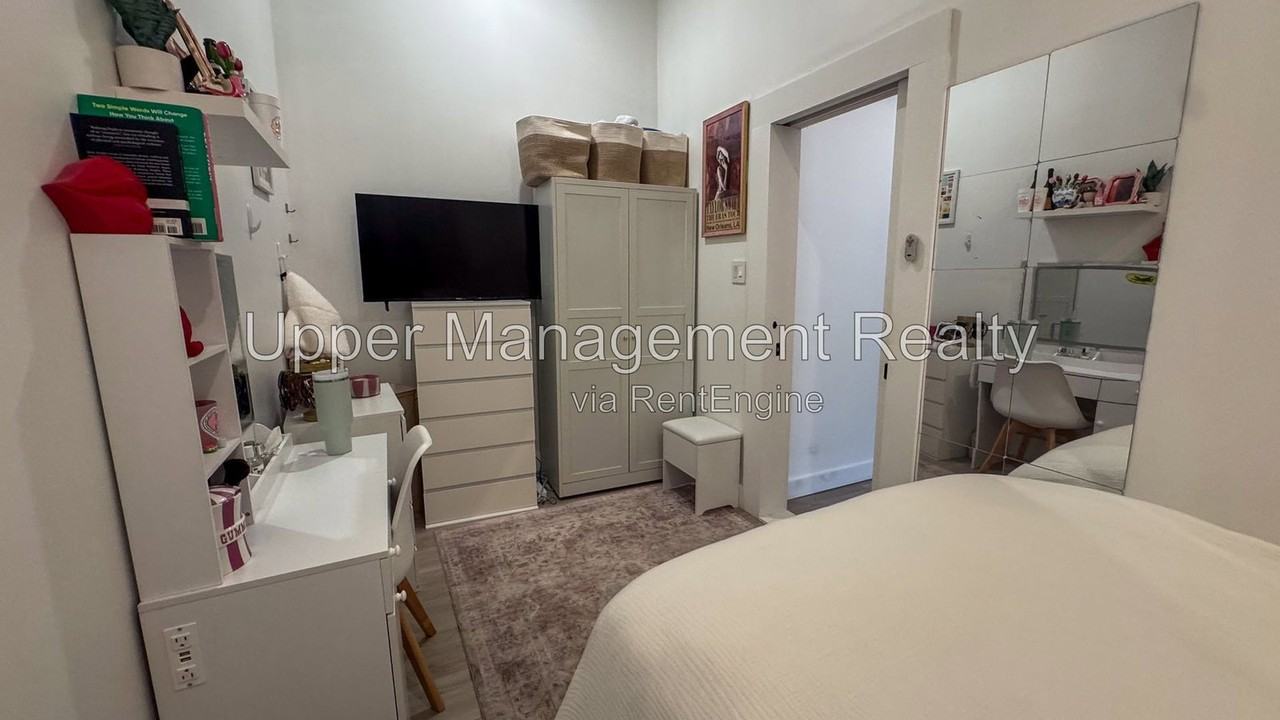 7214 Oak St - Photo 7 of 13