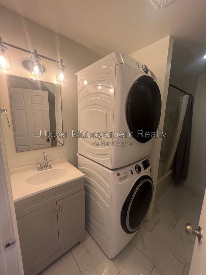 1130 Adams St #1128 - Photo 6 of 15