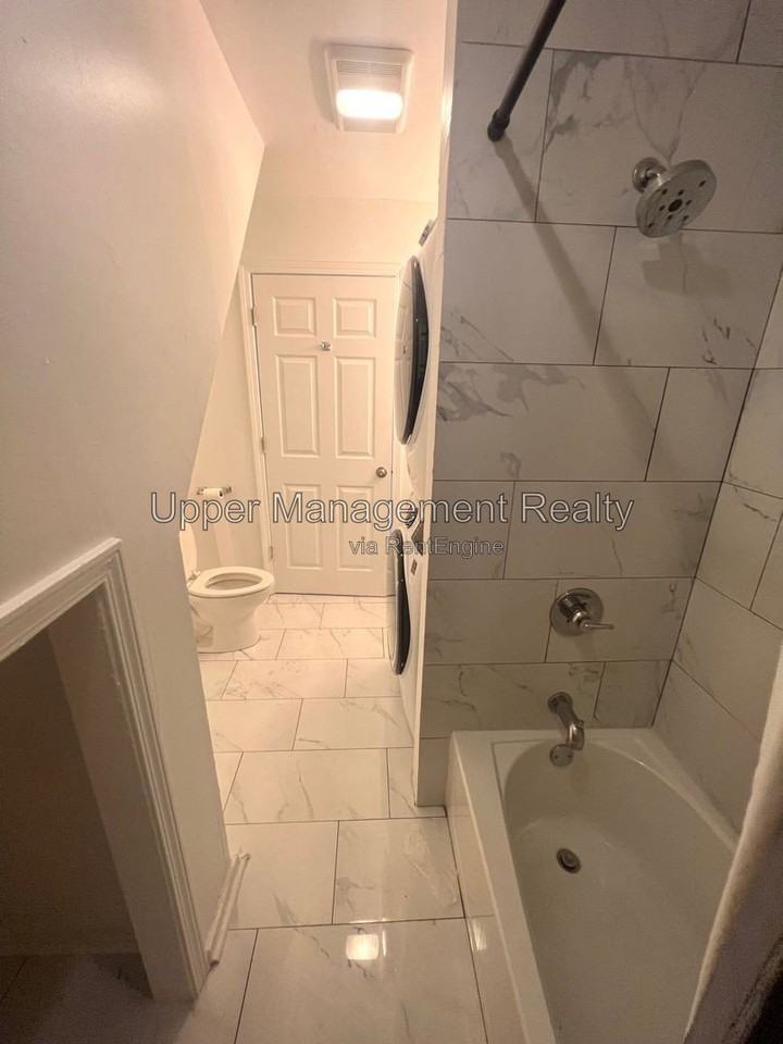 1130 Adams St #1128 - Photo 7 of 15