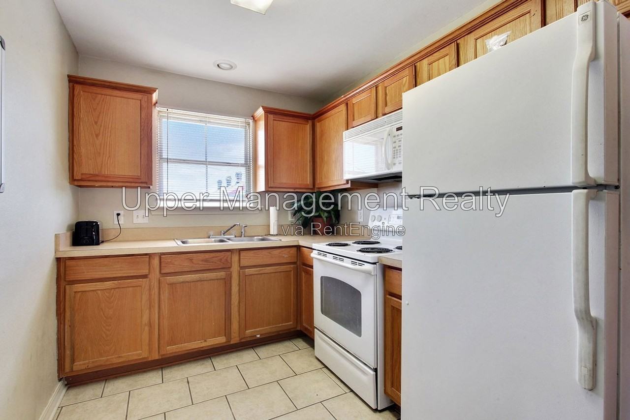 803 Felicity St #10 - Photo 2 of 9