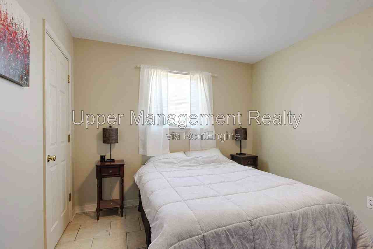 803 Felicity St #10 - Photo 4 of 9