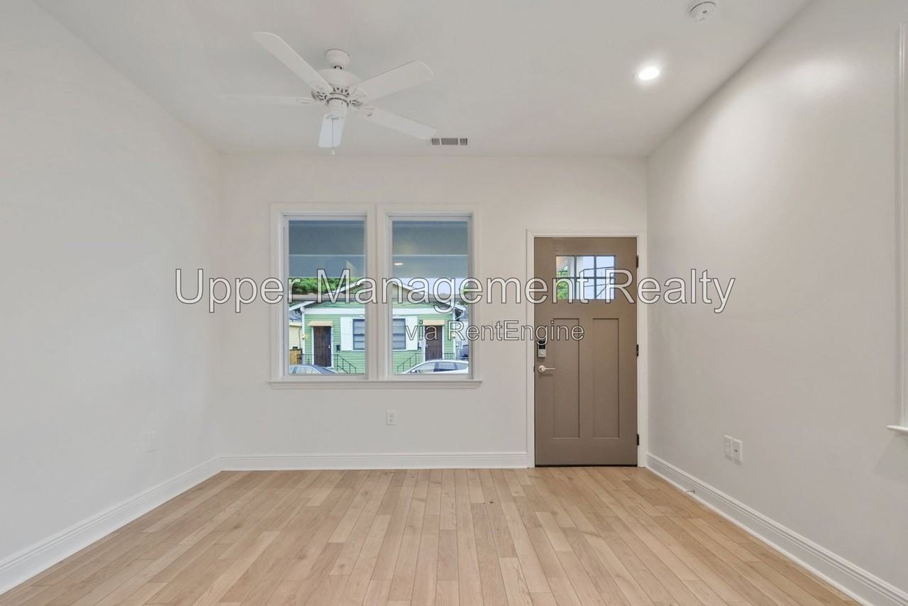 1510 S Robertson St - Photo 3 of 13