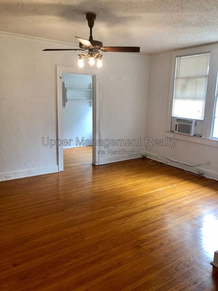 1301 Napoleon Ave #J - Photo 3 of 8