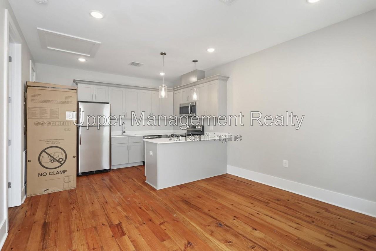 2617 Carondelet St #2619 - Photo 3 of 8