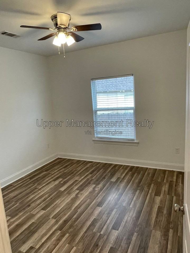 3914 Hamilton St #3912 - Photo 7 of 15