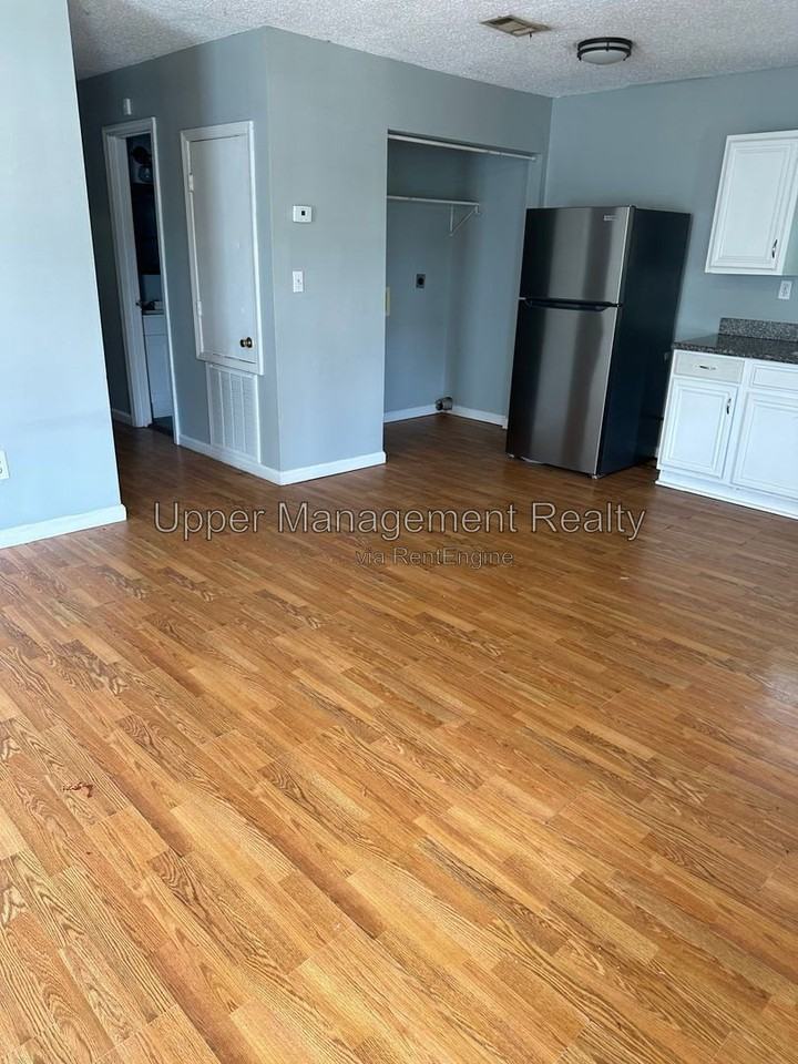 8722 Hickory St #8720 - Photo 3 of 13