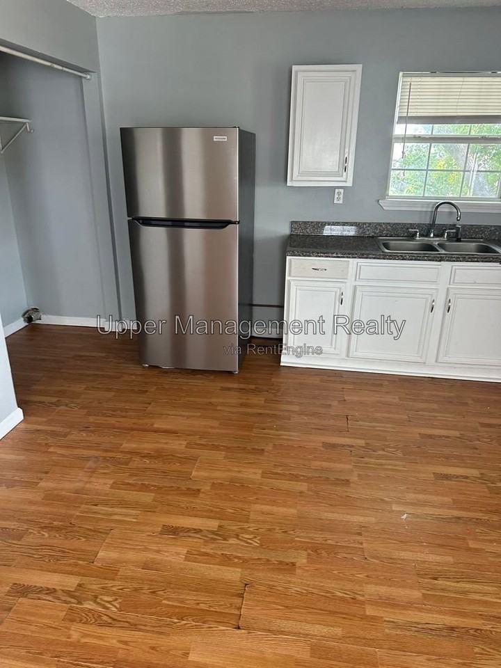 8722 Hickory St #8720 - Photo 4 of 13