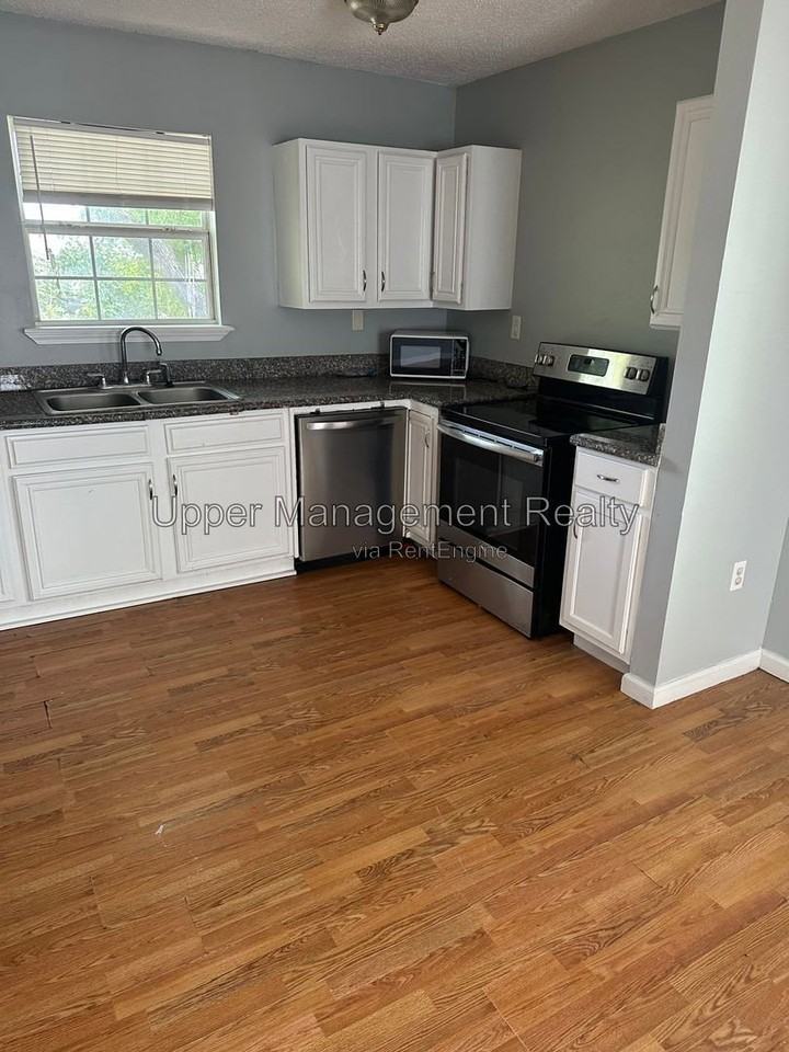 8722 Hickory St #8720 - Photo 6 of 13