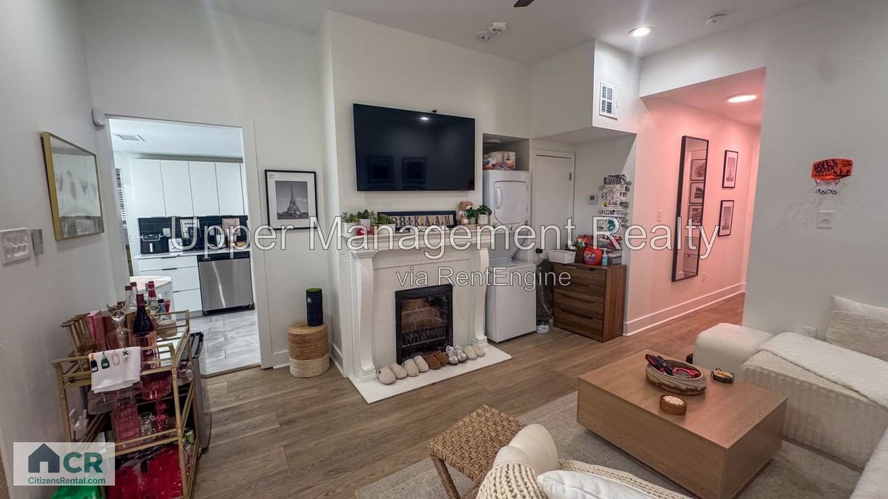 7712 Hampson St #638 - Photo 2 of 12