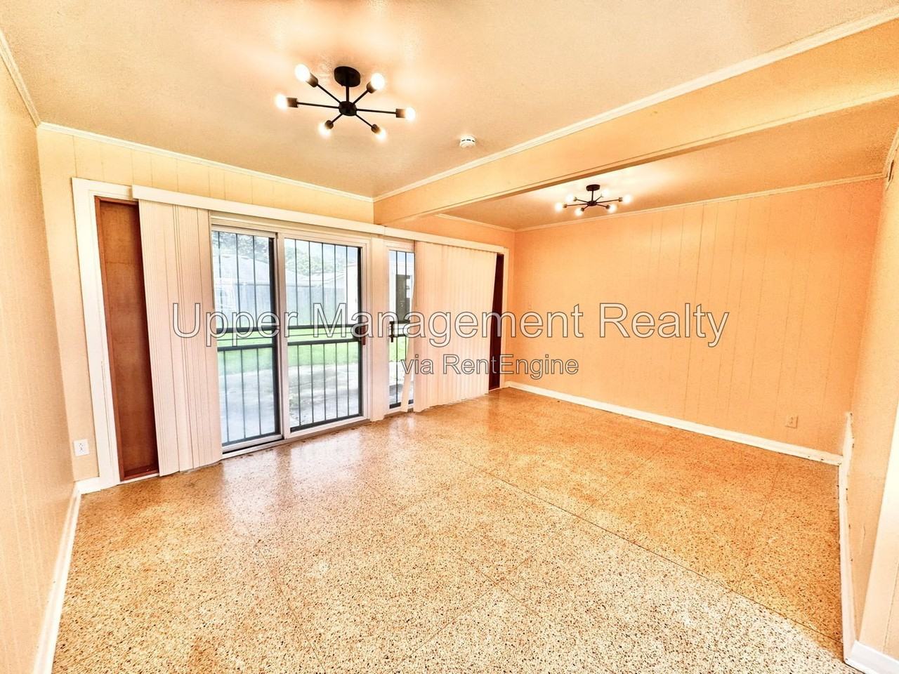 2655 Hyman Pl - Photo 2 of 9