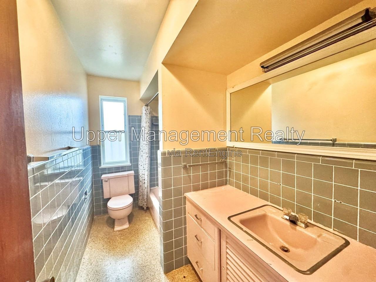 2655 Hyman Pl - Photo 7 of 9