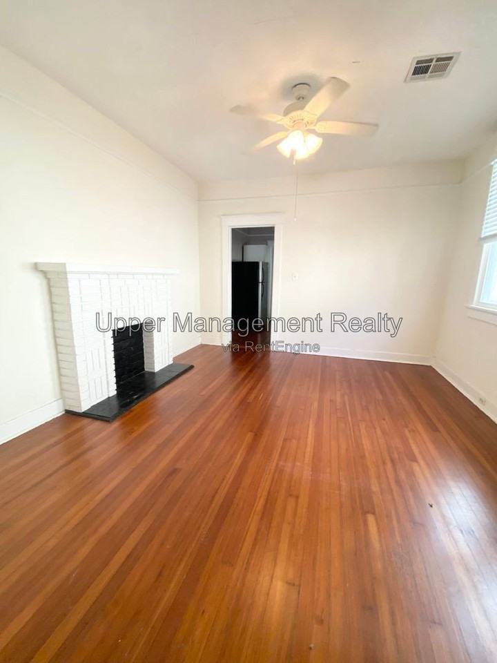1536 Hillary St #1534 - Photo 3 of 11