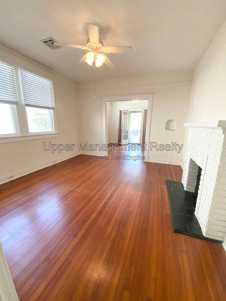 1536 Hillary St #1534 - Photo 5 of 11
