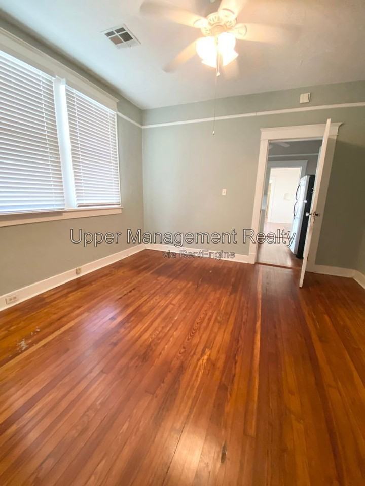 1536 Hillary St #1534 - Photo 6 of 11