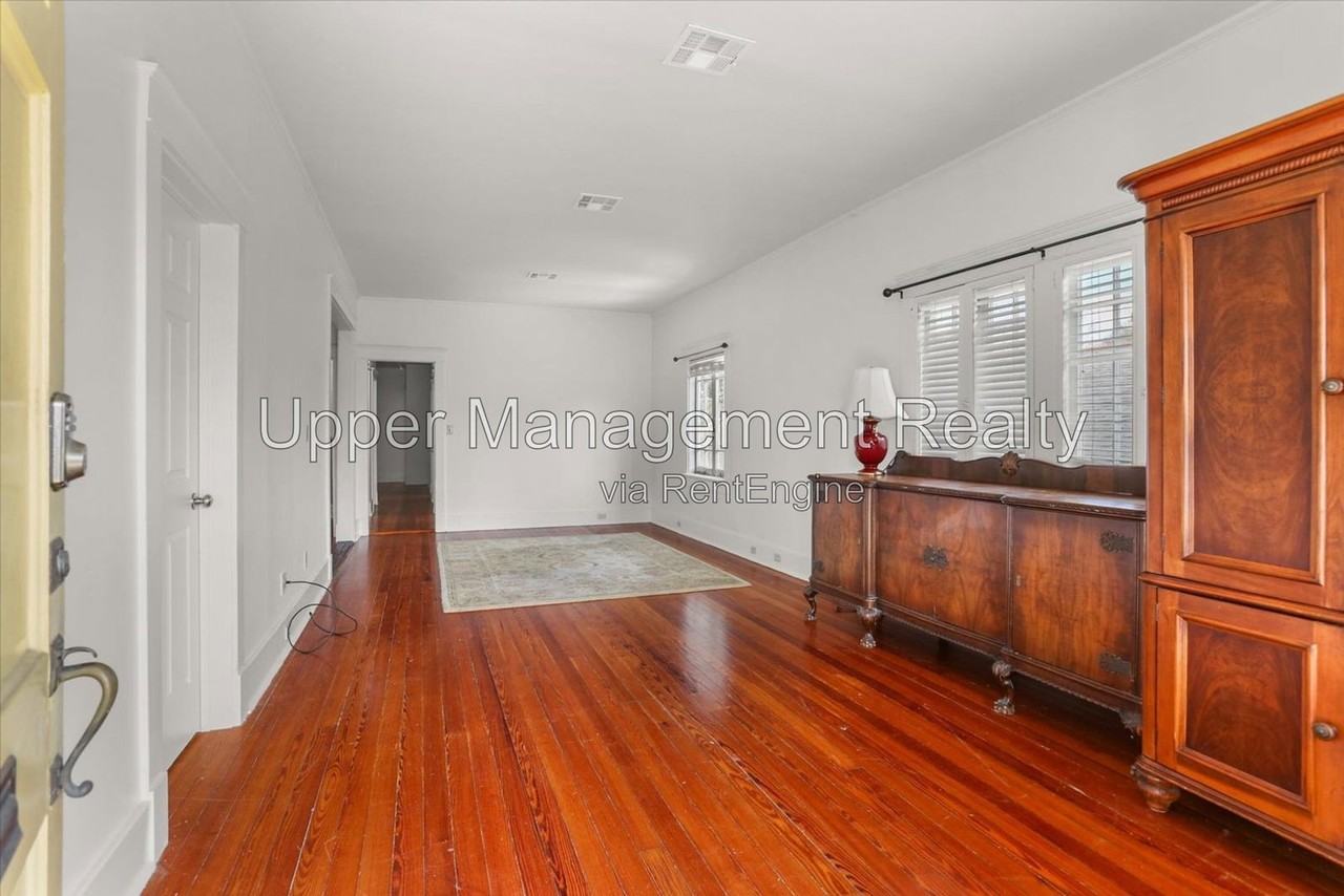 5829 Clara St #5829 - Photo 6 of 23