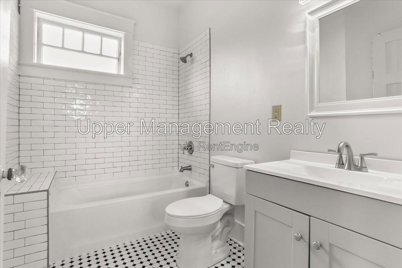 5829 Clara St #5829 - Photo 7 of 23