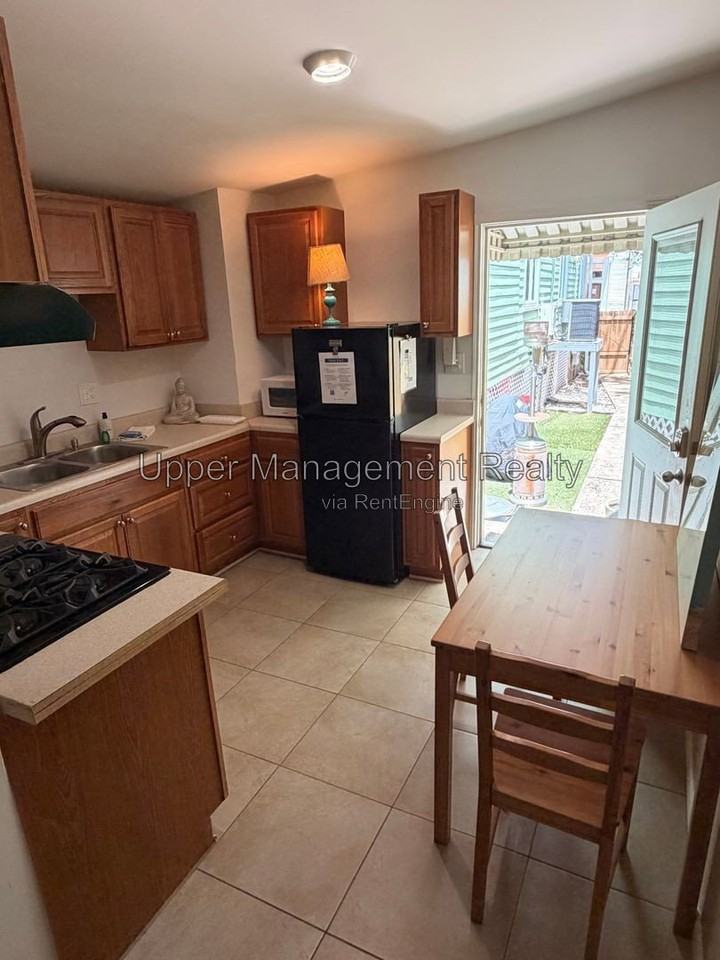 3314 Carondelet St #3312 - Photo 2 of 9