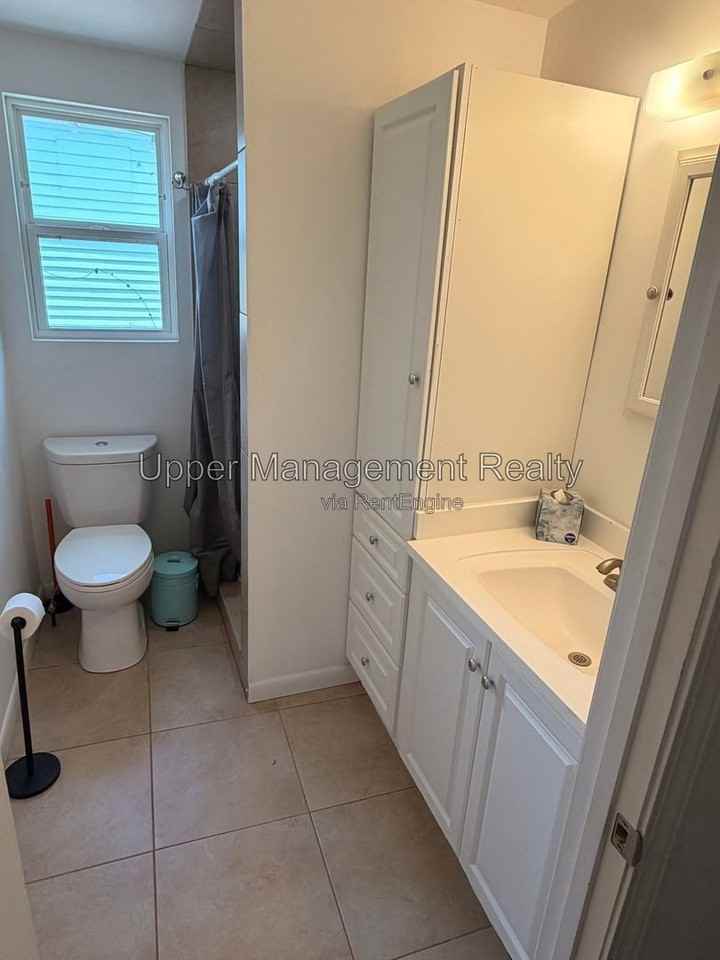 3314 Carondelet St #3312 - Photo 6 of 9