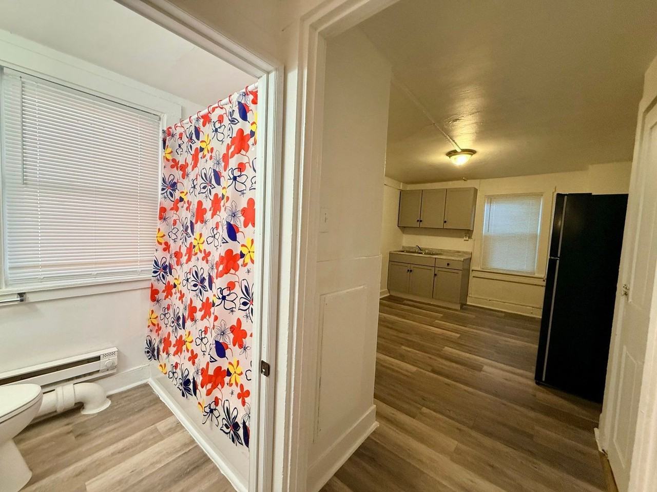 215 W Vine St #2 - Photo 4 of 8