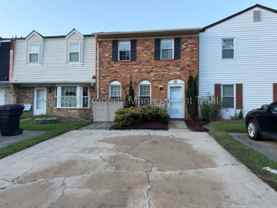 639 Biltmore Dr - Photo 1 of 1