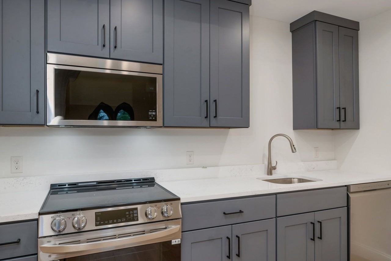 177 N Main St #103 - Photo 4 of 36