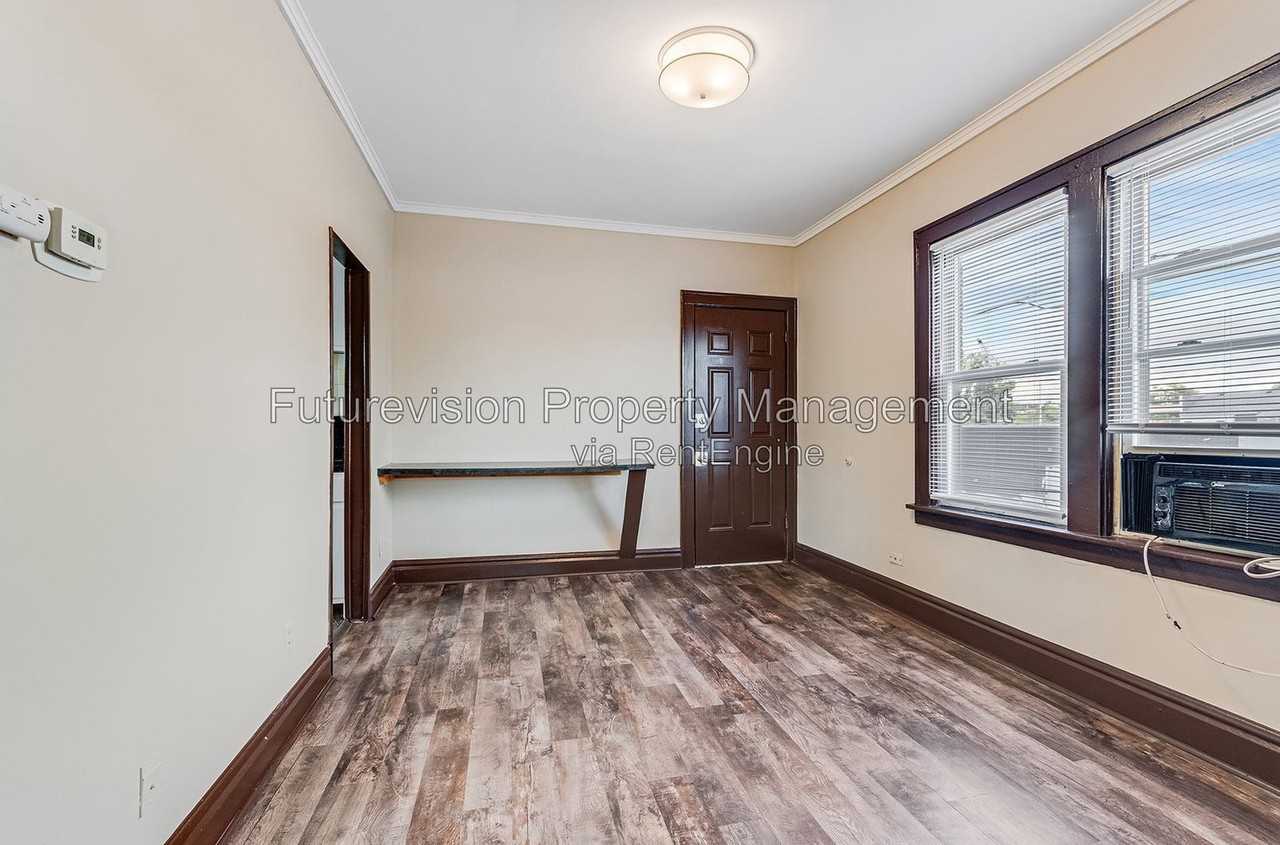 6 Irving St #2ndFL - Photo 3 of 10