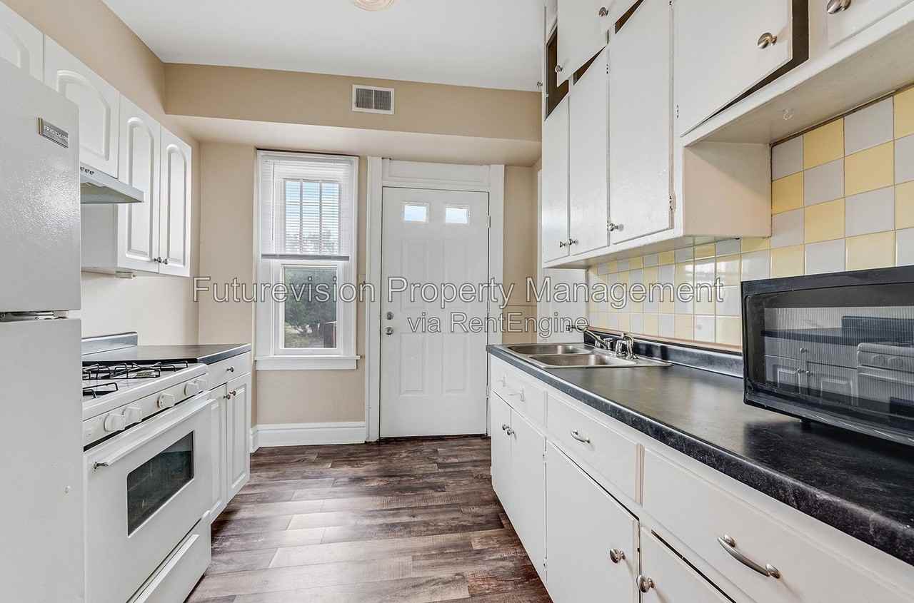 6 Irving St #2ndFL - Photo 4 of 10