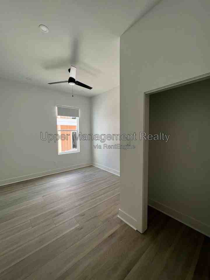 817 Adams St - Photo 6 of 10