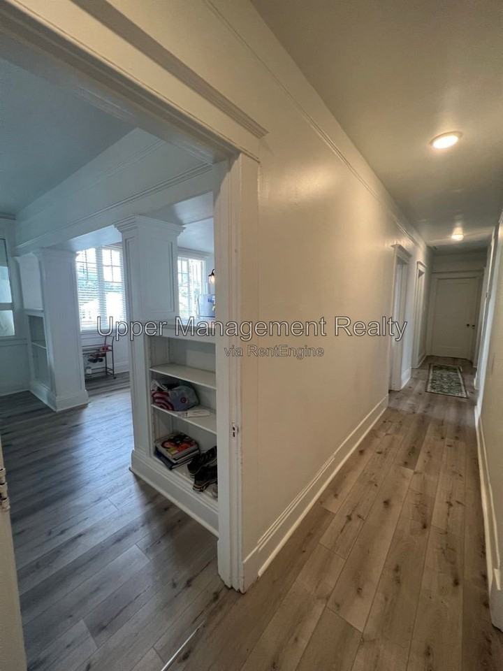 7429 Hampson St #7425-3rdFL - Photo 7 of 16