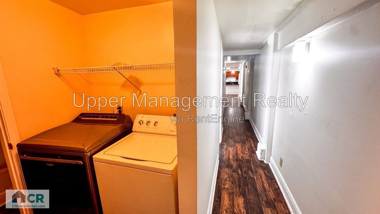 1601 Broadway St #B - Photo 6 of 13