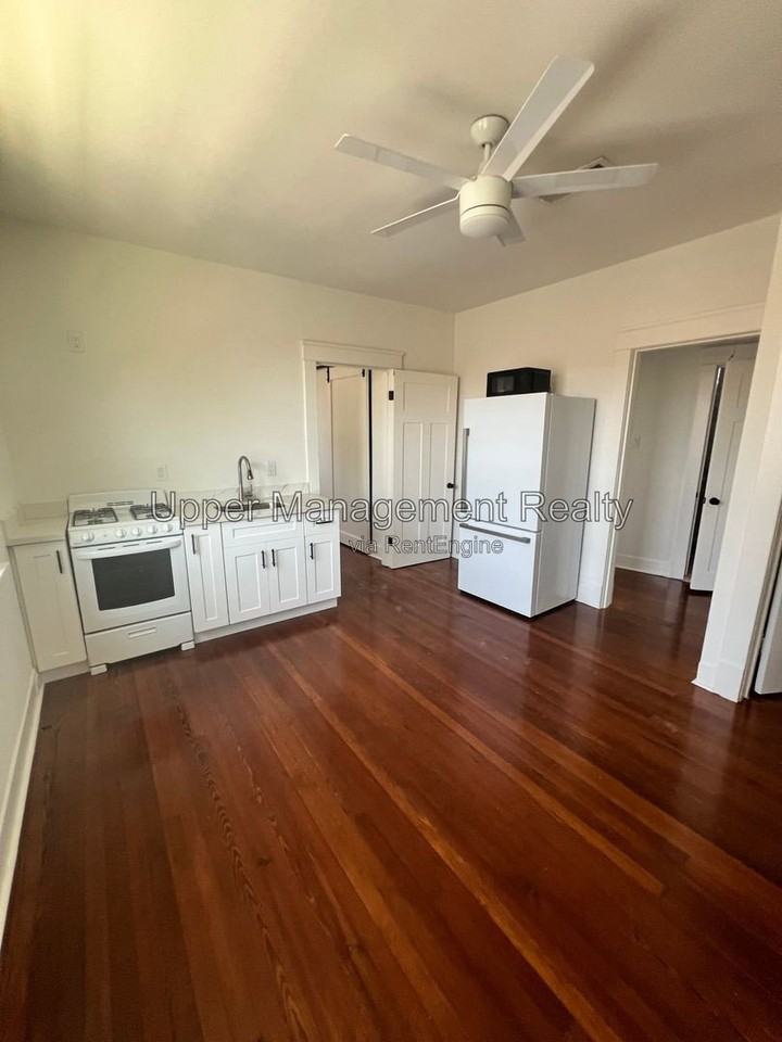 1532 Hillary St #1532 - Photo 2 of 9