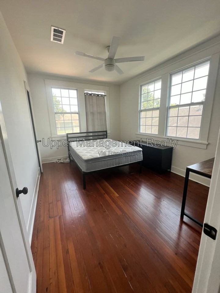 1532 Hillary St #1532 - Photo 5 of 9