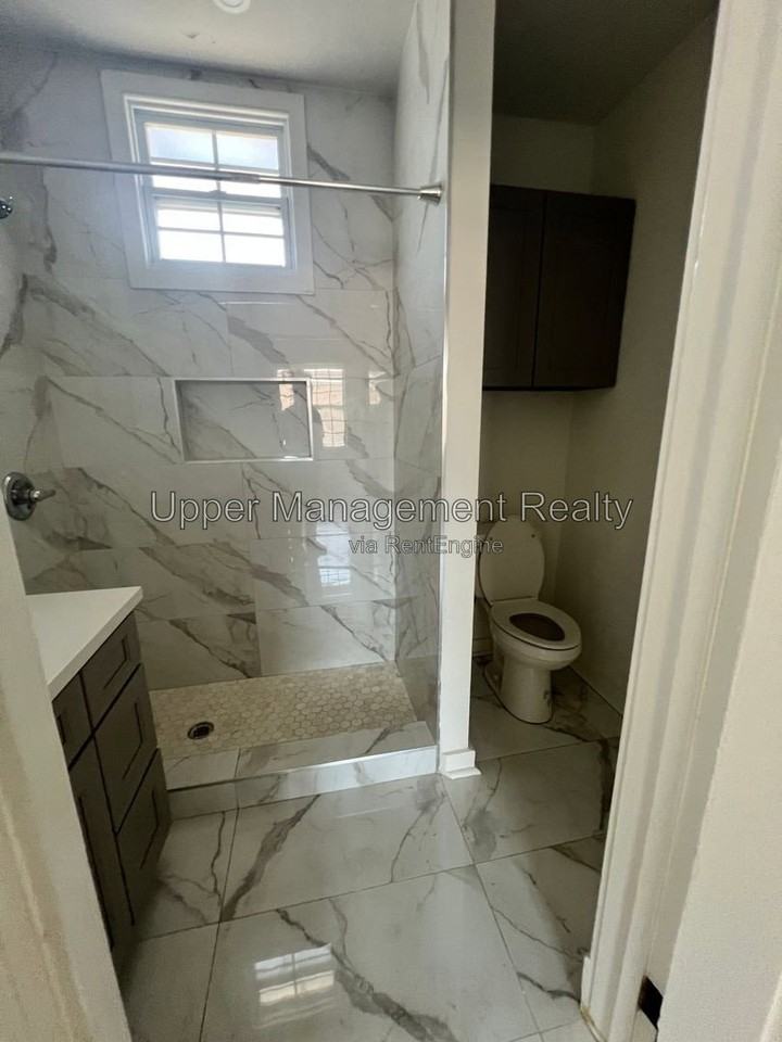 1532 Hillary St #1532 - Photo 7 of 9