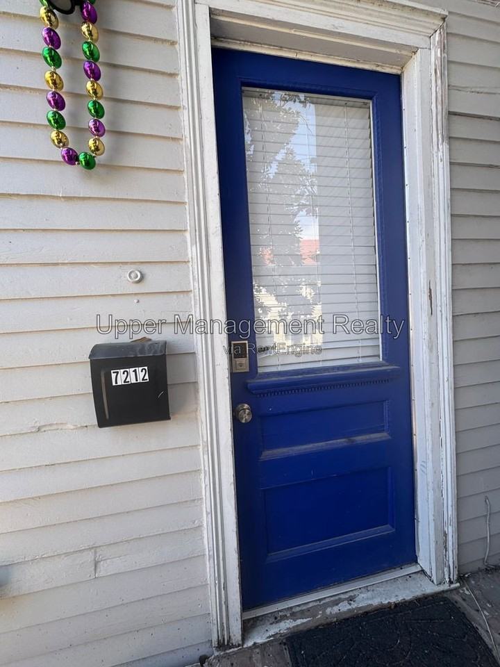 7212 Oak St - Photo 3 of 11