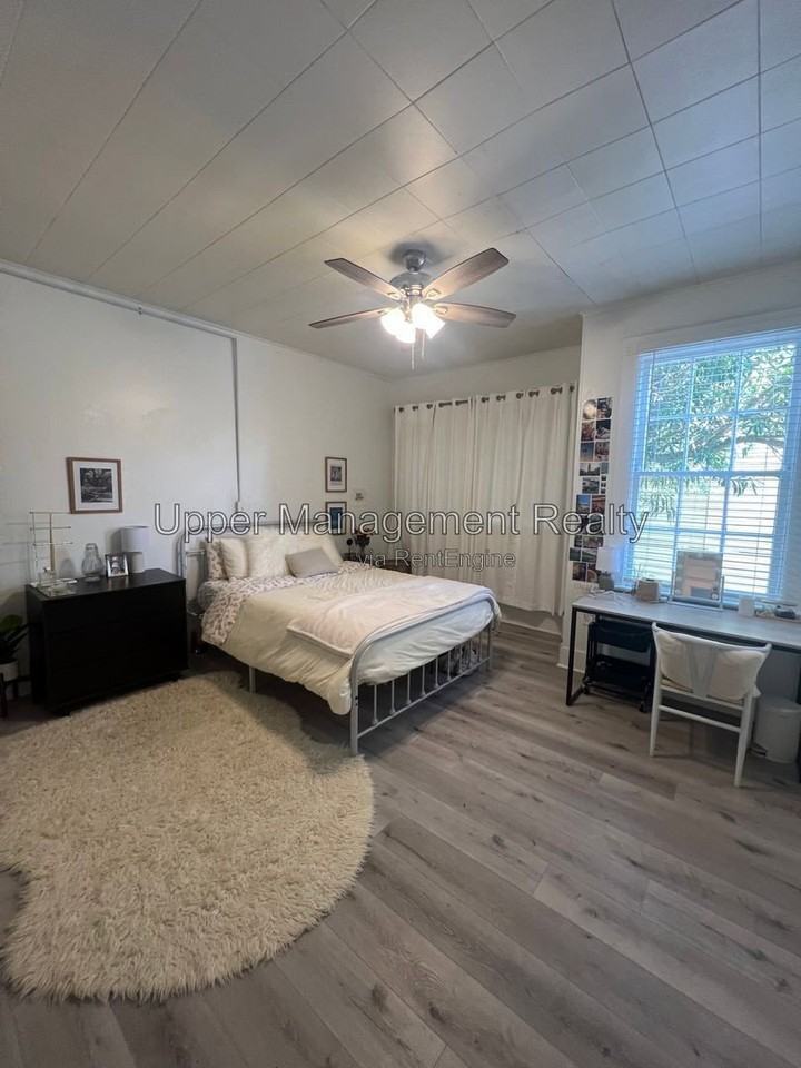 814 Audubon St #814-3rdFL - Photo 5 of 9