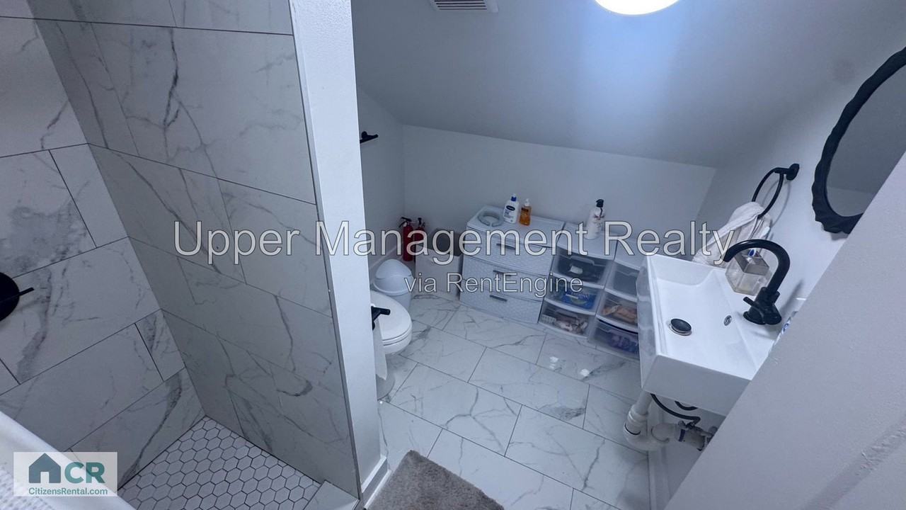 7712 Hampson St #636 - Photo 3 of 10