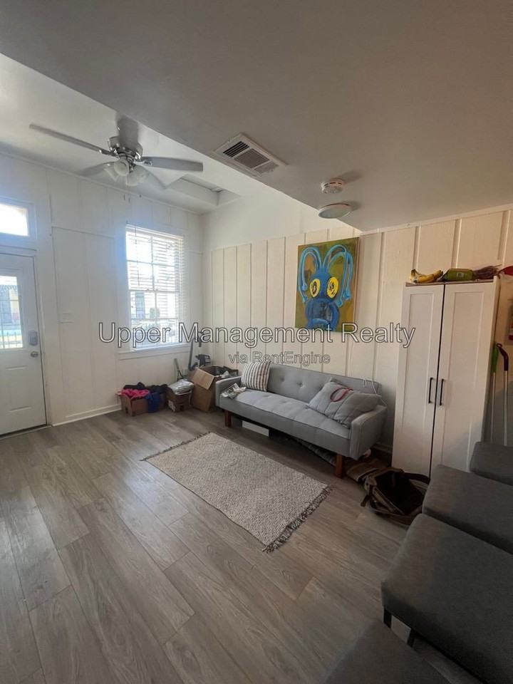 7714 Oak St #7714 - Photo 2 of 6
