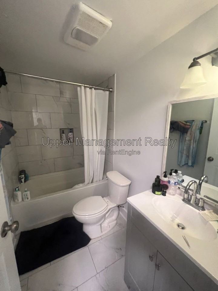7714 Oak St #7714 - Photo 5 of 6