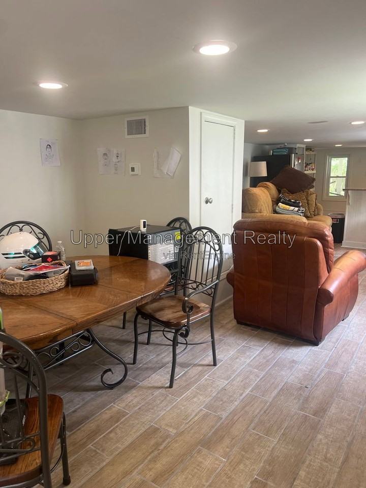 5827 Clara St #5827 - Photo 2 of 7