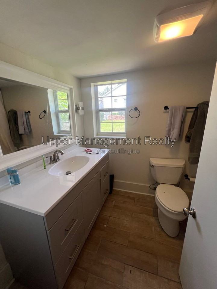 5827 Clara St #5827 - Photo 6 of 7