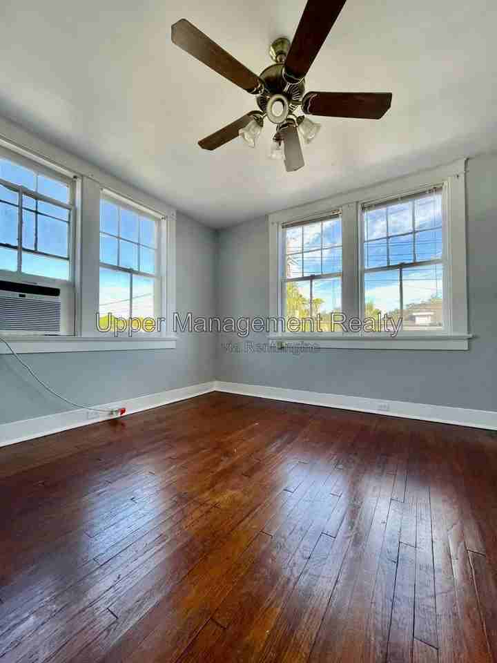 2324 Calhoun St #D - Photo 3 of 7