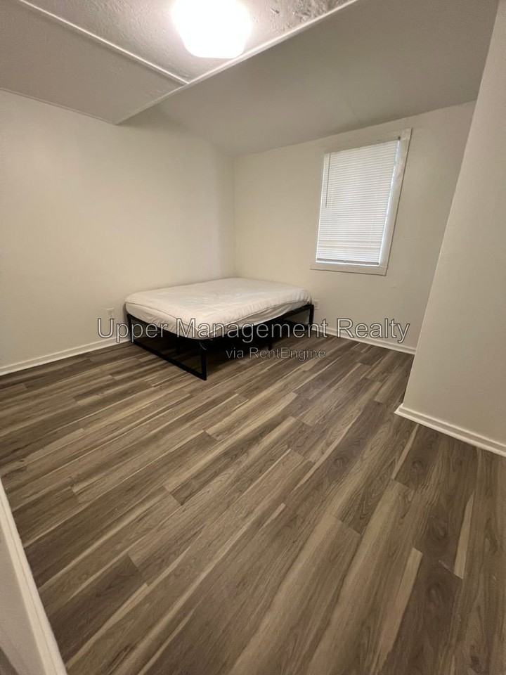 1138 Adams St #1136 - Photo 6 of 9