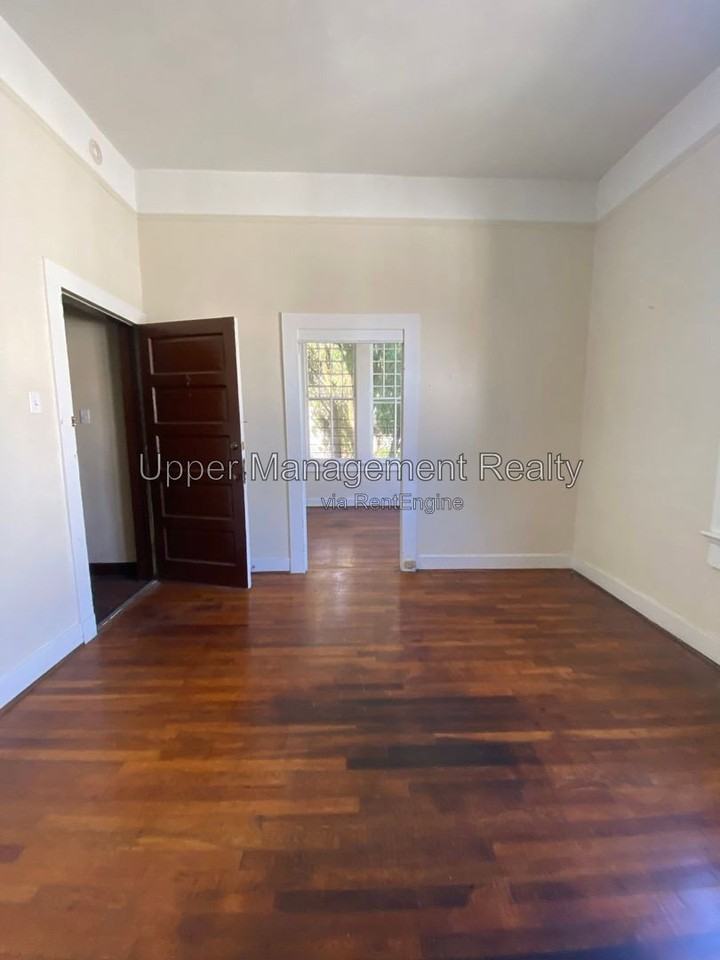 2201 Calhoun St #A - Photo 2 of 11